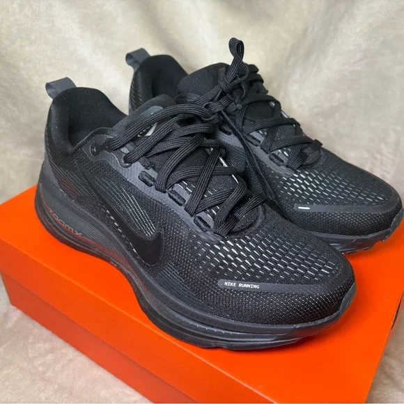 W 9/ M 7.5 Nike Vomero 18 'Black Smoke Grey' Zoomx - Picture 1 of 8